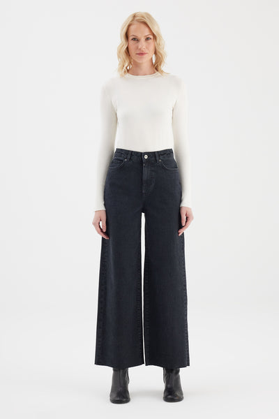 Aura High Waist Ankle Length Raw Edge 5 Pocket Jeans Black Vintage