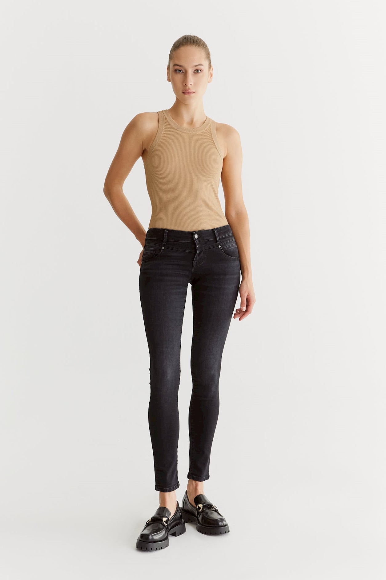 cup of joe denim Allissa Low Waist Regular Length 5 Pocket Jeans
