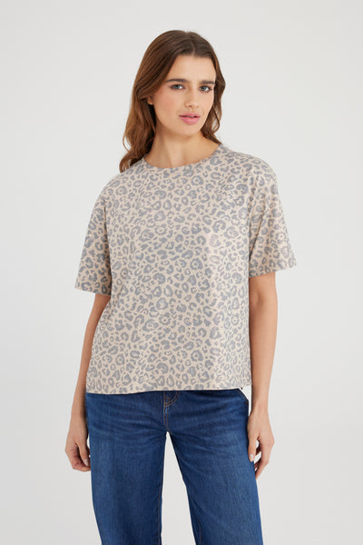 Lucia Crew Neck Short Sleeve Tshirt Leopard