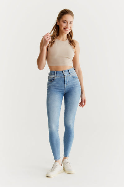 Lisa Ultra High Waist 5 Pocket Jeans Light Blue